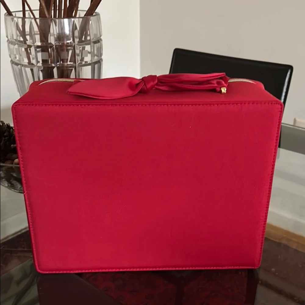 Estee Lauder Red Case bag new